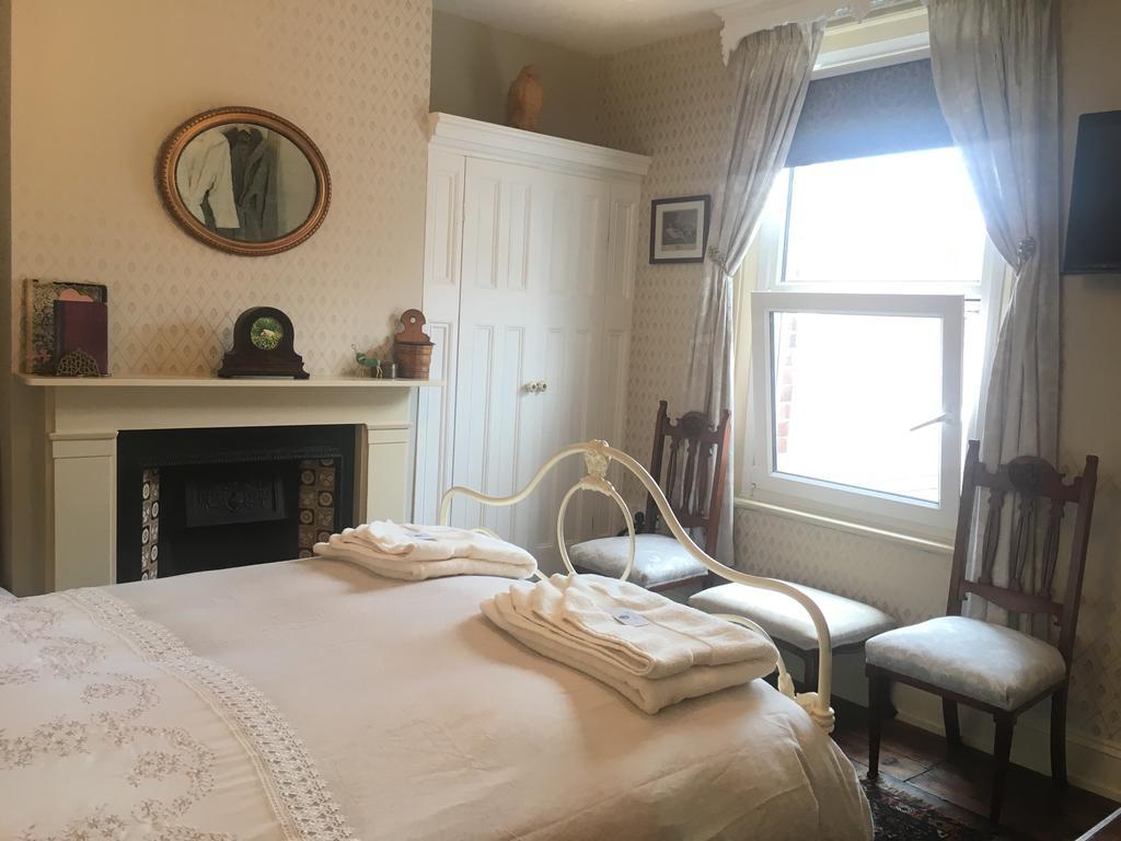 Fanny Fudge Guest House Уэймут Экстерьер фото